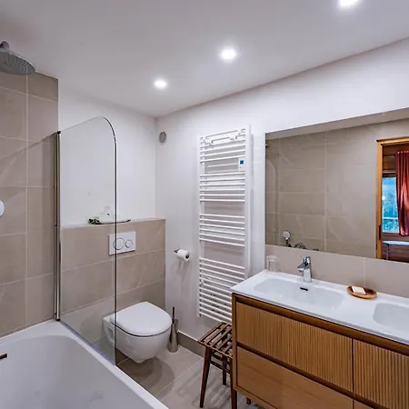 De Luxe Aux Allues Chalet